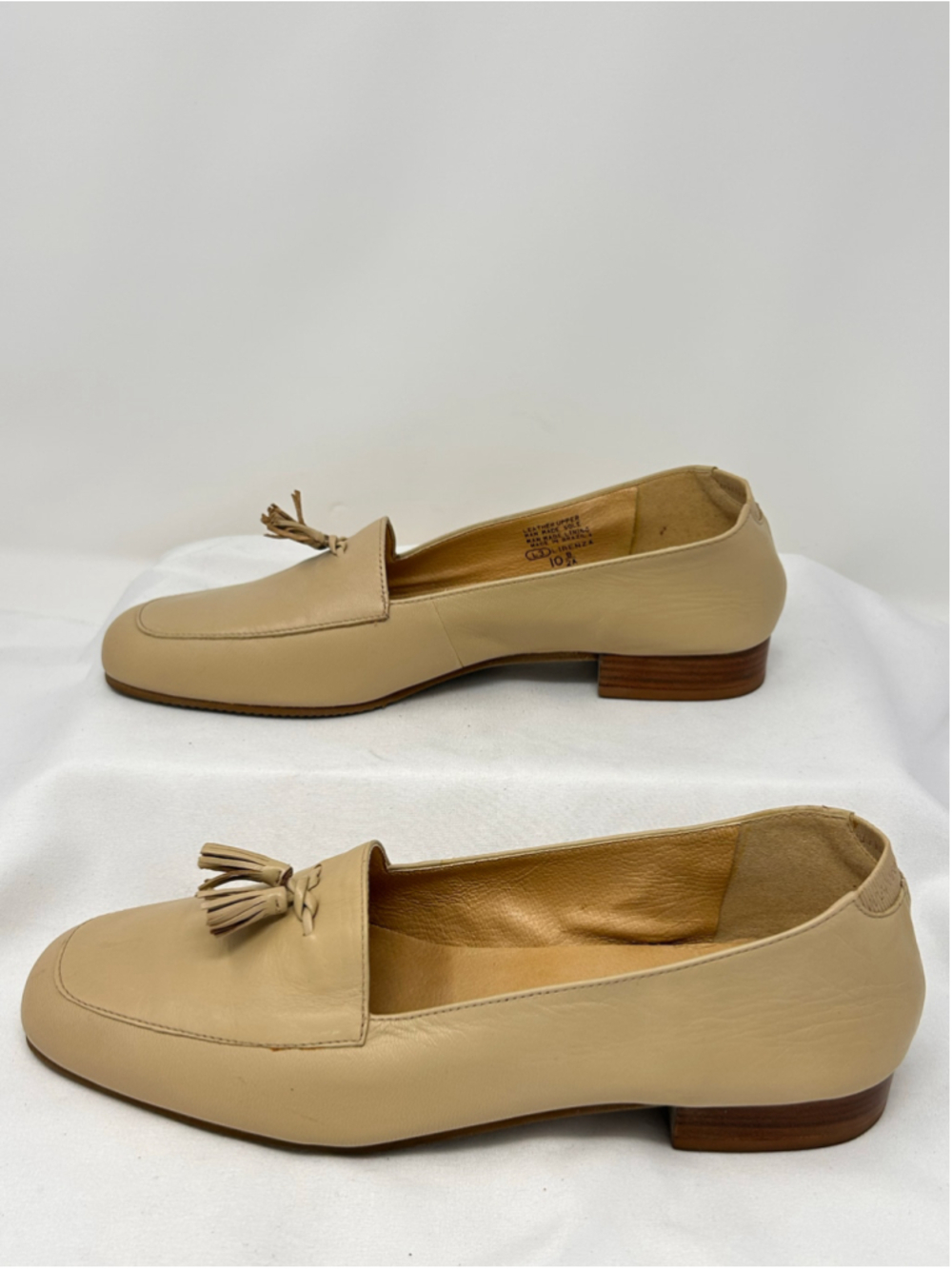 Selby Activeflex Leather Tassel Loafers Beige Size 10B